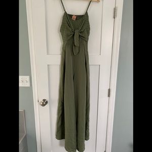 Adorable jumpsuit by flying tomatoe